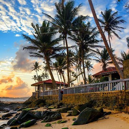 Shanthi Beach Resort Unawatuna Kültér fotó