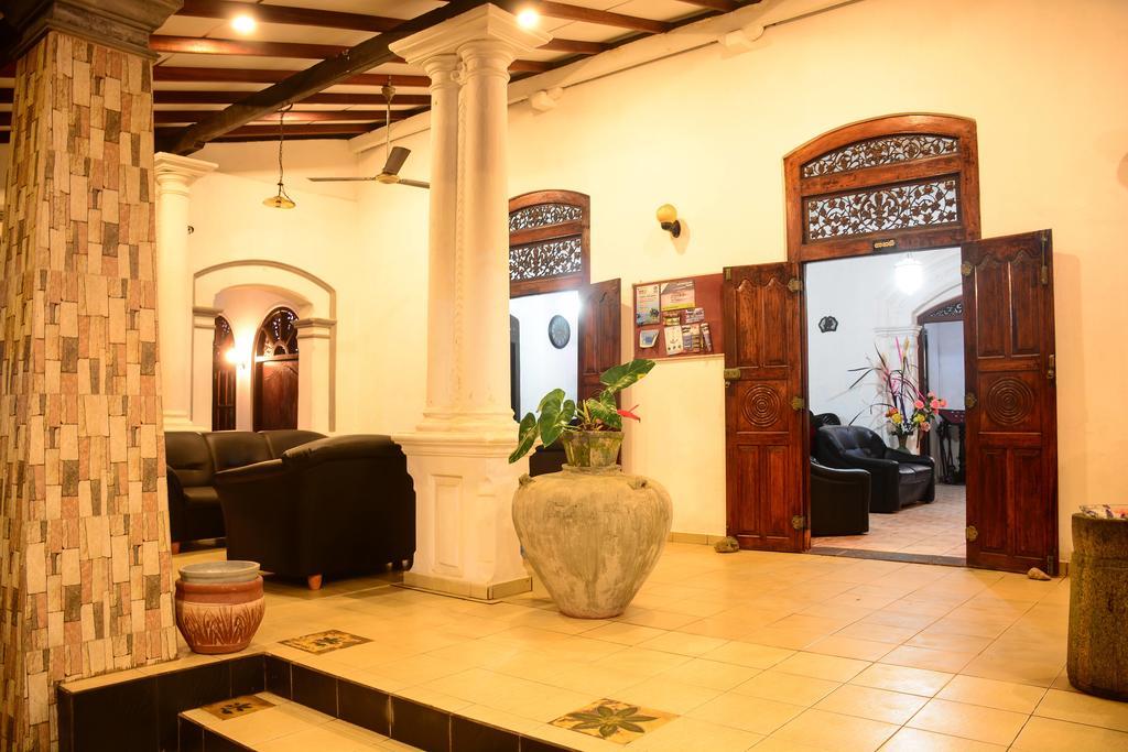 Shanthi Beach Resort Unawatuna Kültér fotó